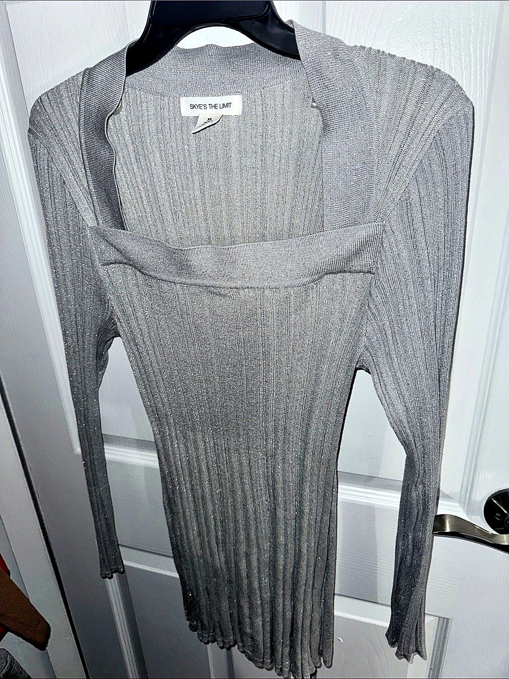 Skye's The Limit Ribbed Sweater in Gray Size XL Like New